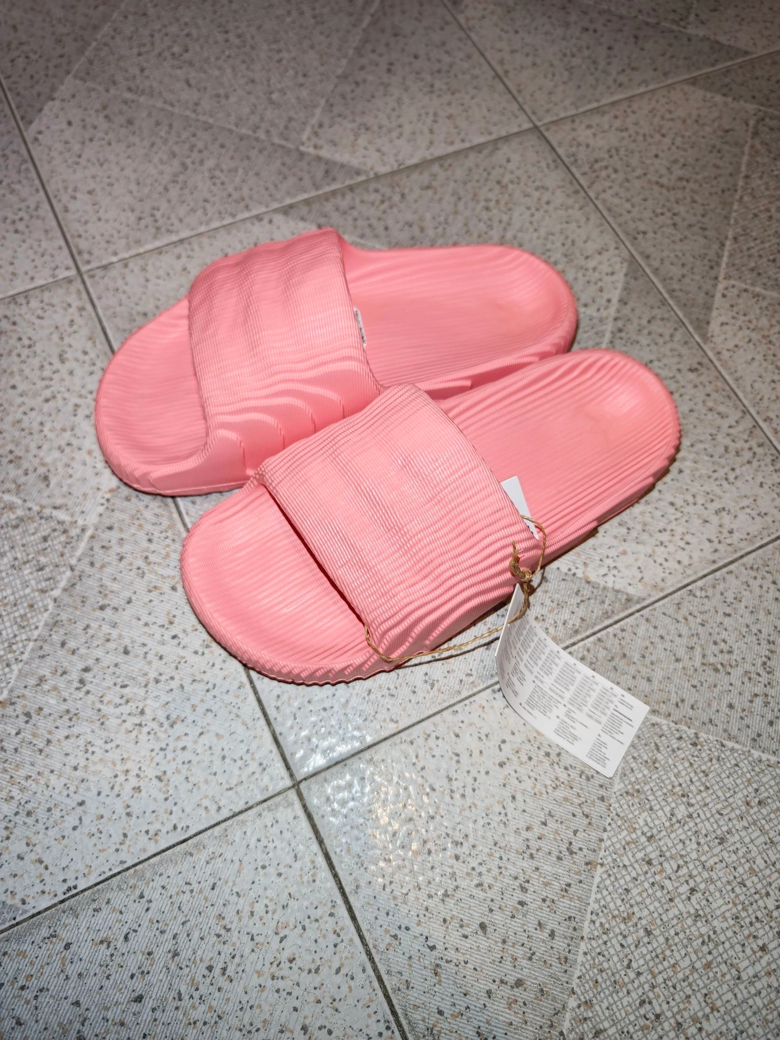 Chanclas rosas Adidas Adilette 24 talla 39